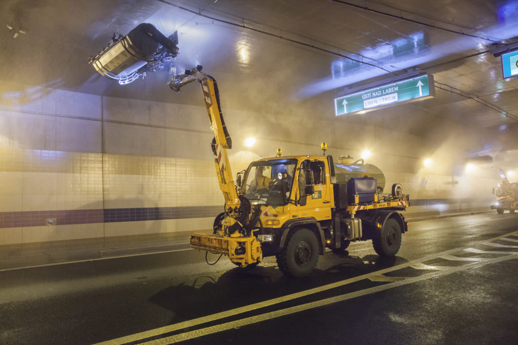 Expert na všechno s názvem UNIMOG