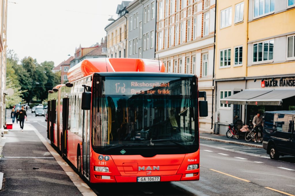 Oslo je dalším městem, kde autobusy jezdí na bioplyn z odpadů