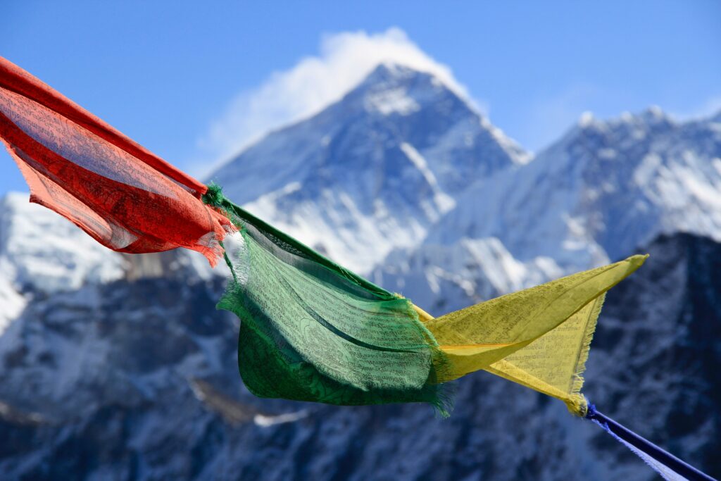 Nejvyšší horu světa čeká jarní úklid! Horolezci na Mount Everestu zanechají tuny odpadu ročně