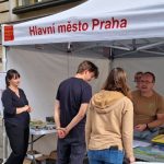 Hlavní město připravilo pro veřejnost výstavu s názvem „Praha pro lidi, přírodu a klima“. Ukazuje, jak je metropole připravena na klimatickou změnu v budoucnosti Otevření putovní výstavy ke Klimatickému plánu hl. m. Prahy